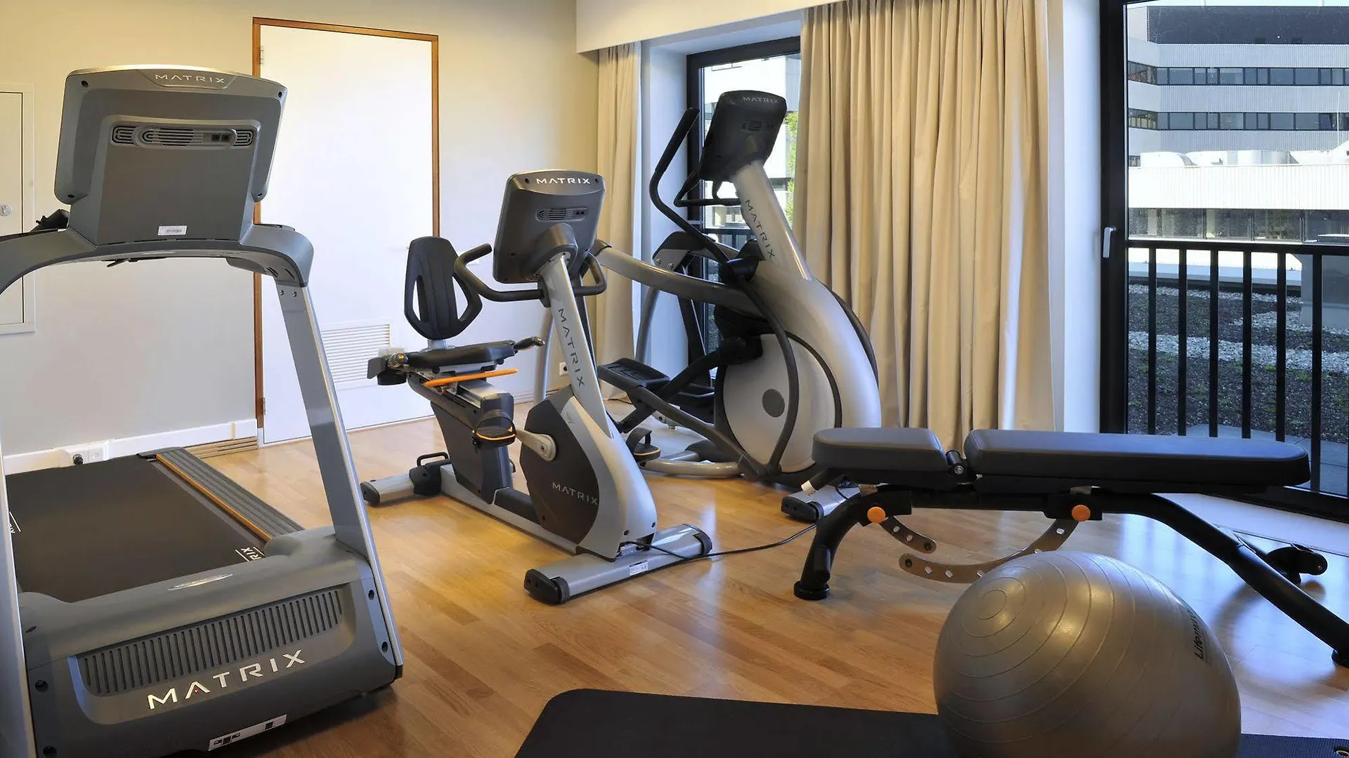 מלון Courtyard By Marriott Brussels Eu